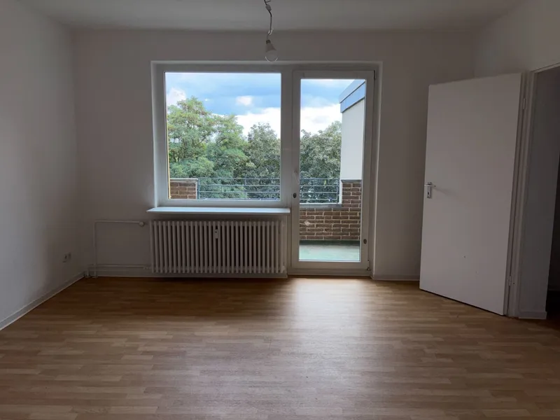 WBS-pflichtiges Pärchen-Apartment mit Balkon - NUR MIT WBS 100/140 mit besonderem Wohnbedarf! — photo 1